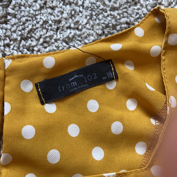 Yellow Dotted Top - Picture 2 of 2